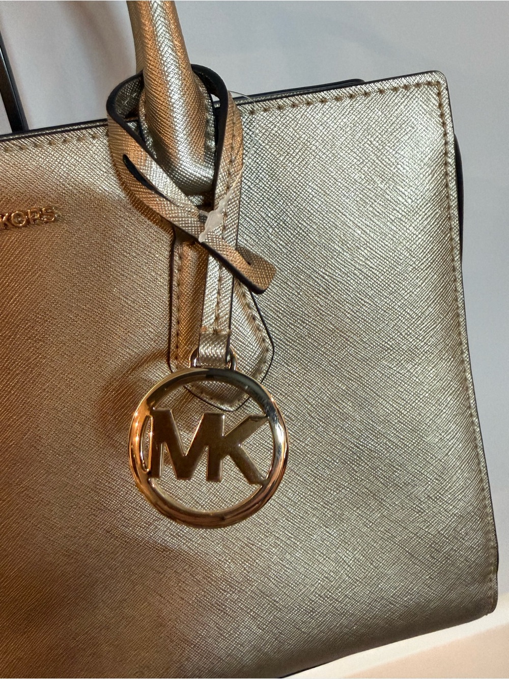 Sheila Medium Metallic Satchel gold - Picture 3 of 12